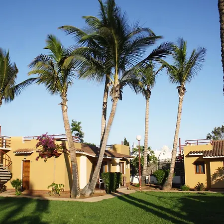 Parque Bali Con Aire Acondicionado מלון דירות 2*